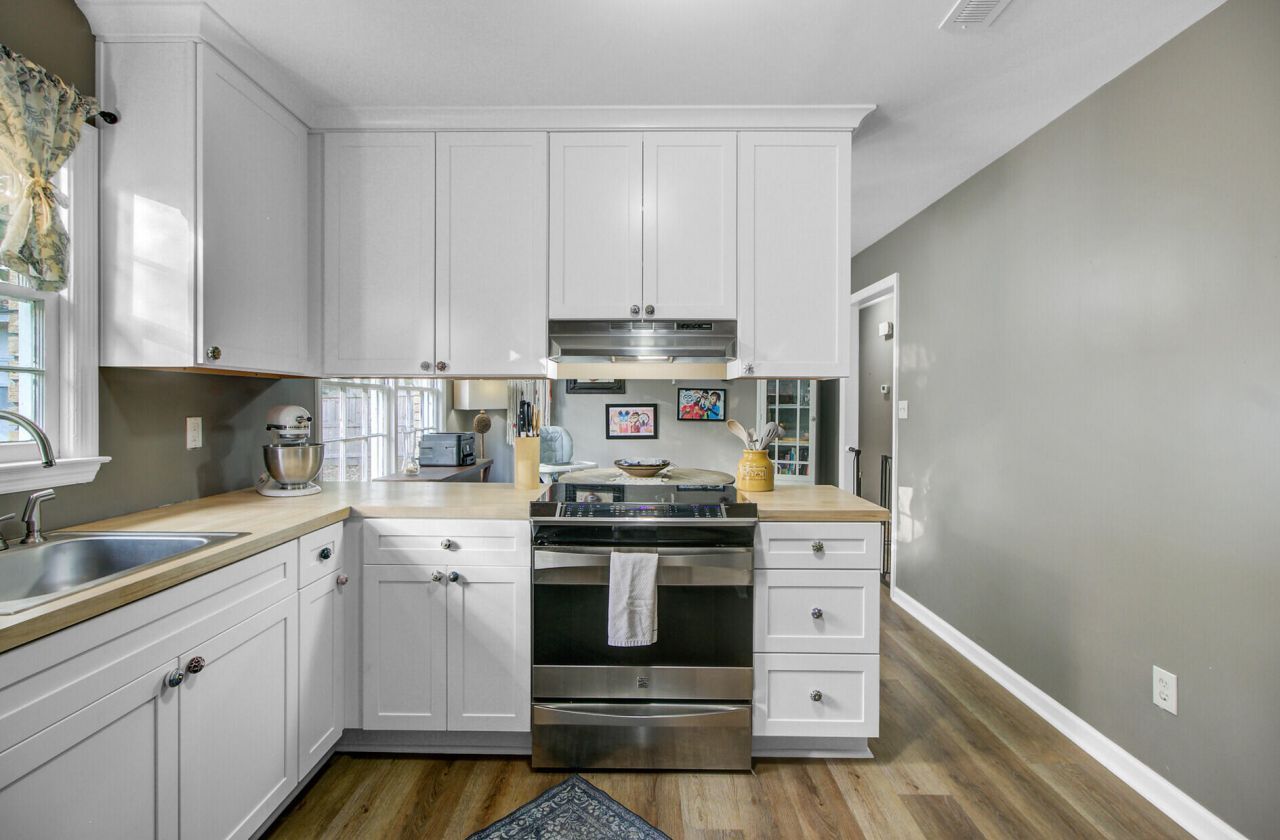 113 Sprucewood Drive Photo 14