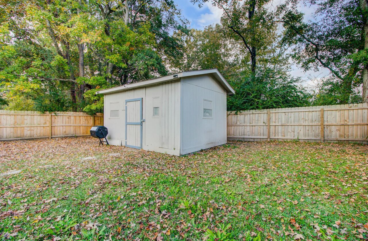 113 Sprucewood Drive Photo 32