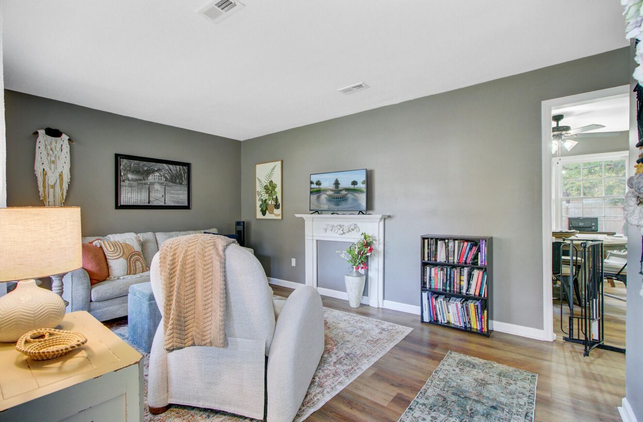 113 Sprucewood Drive Photo 5