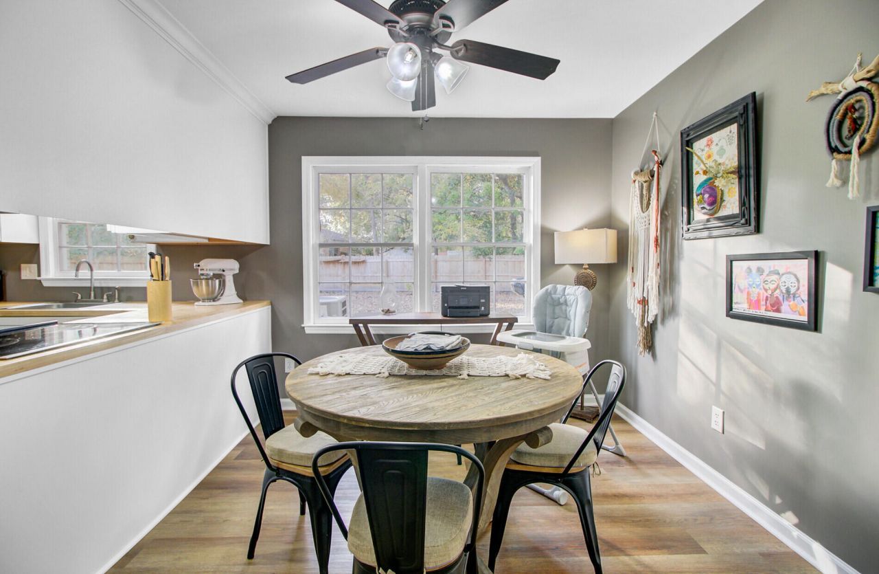 113 Sprucewood Drive Photo 9