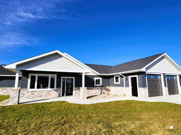 2258 OVERLOOK RDG COURT, Watertown, SD 57201