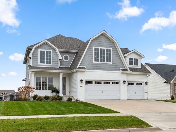 720 Daybreak Drive, Waukee, IA 50263