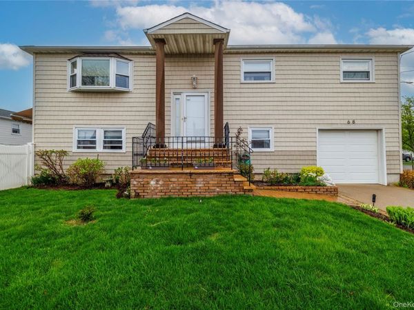 68 Lincoln Avenue, Island Park, NY 11558