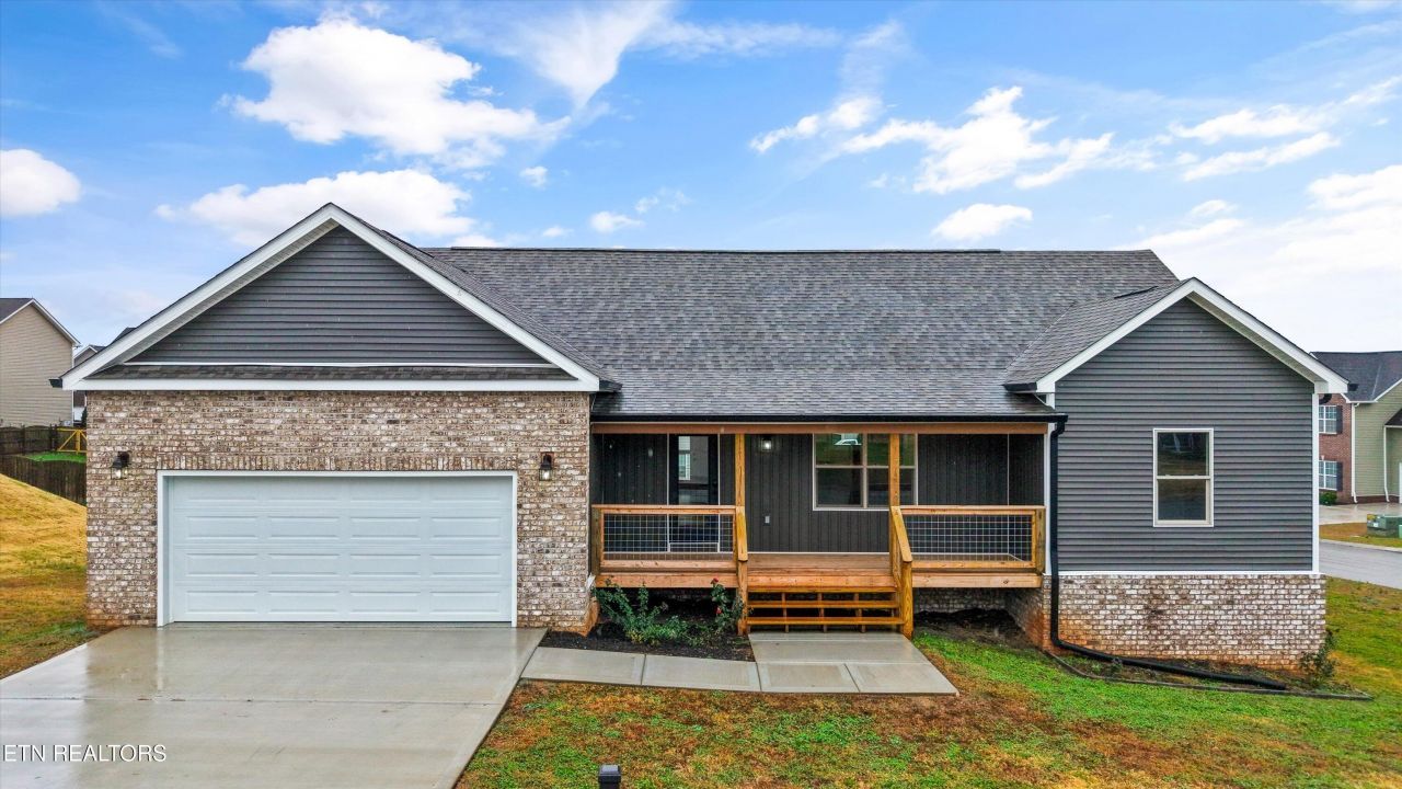 2785 Vista Meadows Lane, Sevierville, TN 37876 Main Photo