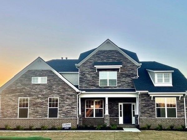 308 Harvest Point Blvd, Spring Hill, TN 37174