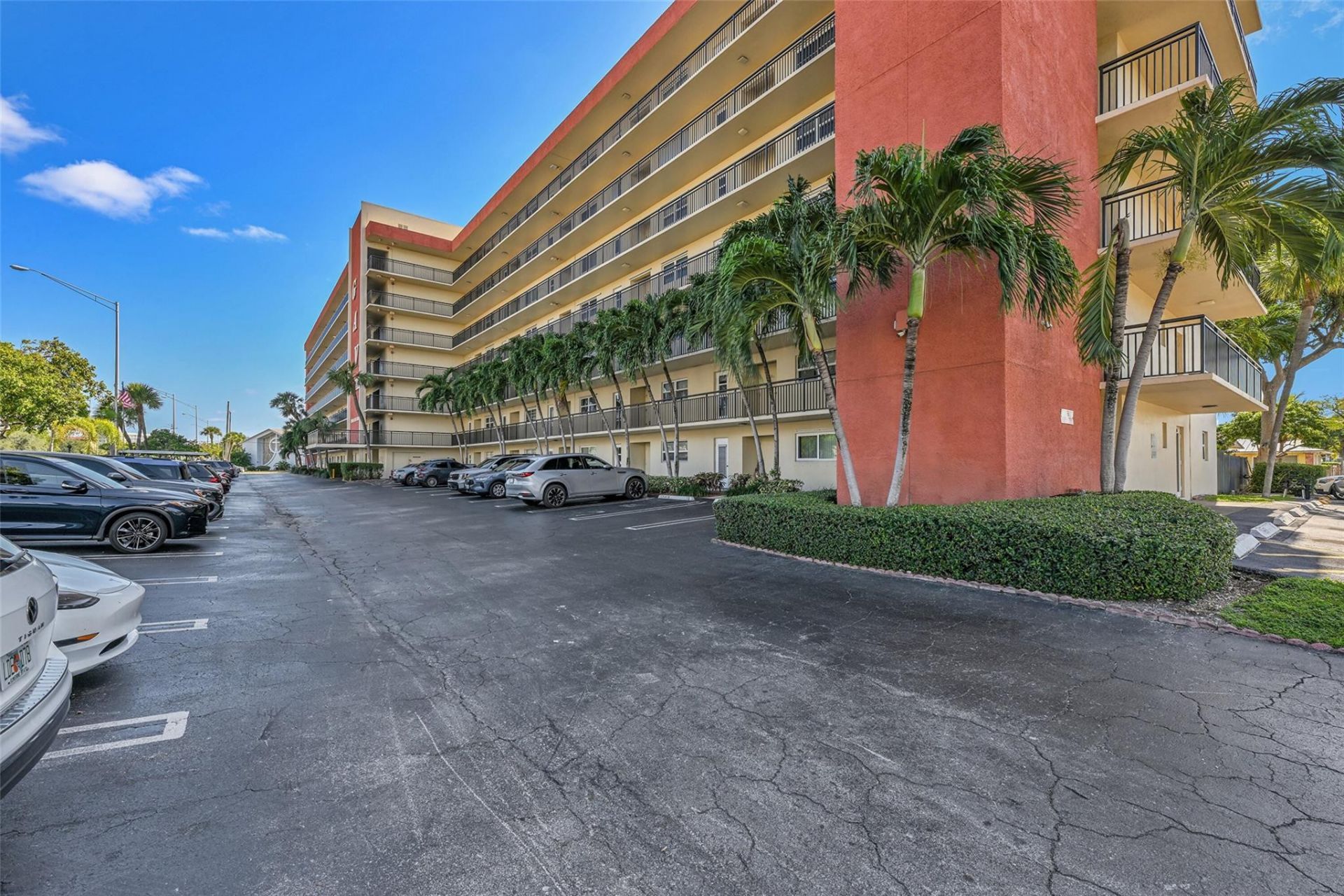 2350 NE 14th Street Causeway, Unit 609, Pompano Beach, FL 33062 Photo