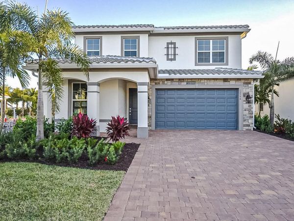 12546 Triumph Lane, Palm Beach Gardens, FL 33412