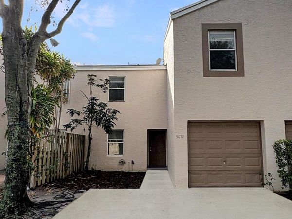 5072 Pine Abbey Drive S, West Palm Beach, FL 33415