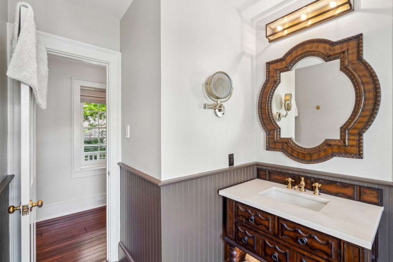 25 East Battery Street Photo 118