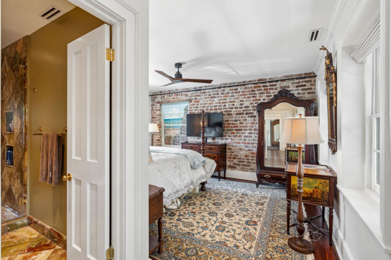 25 East Battery Street Photo 119