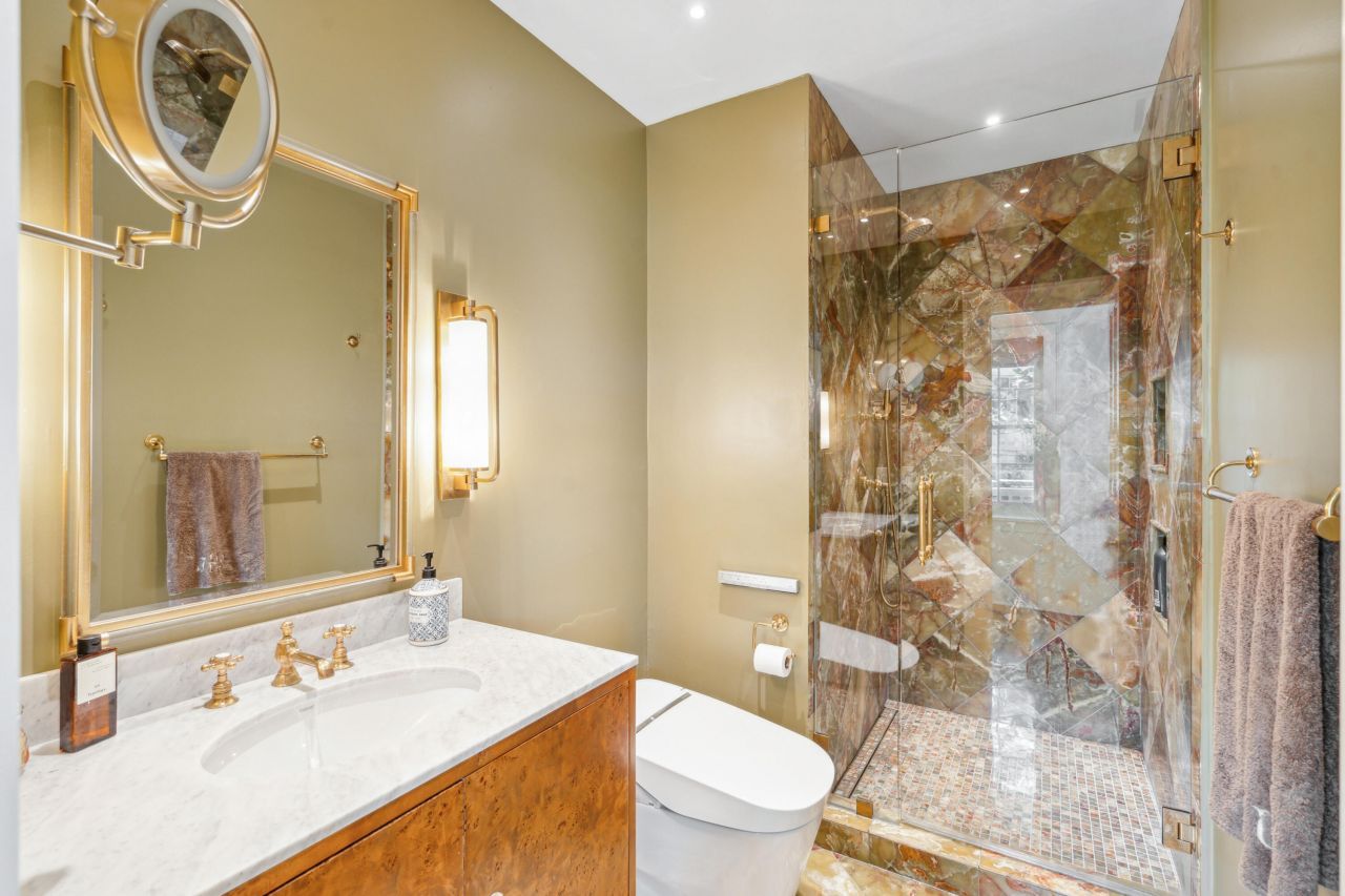 25 East Battery Street Photo 122