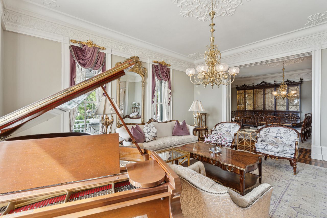 25 East Battery Street Photo 16