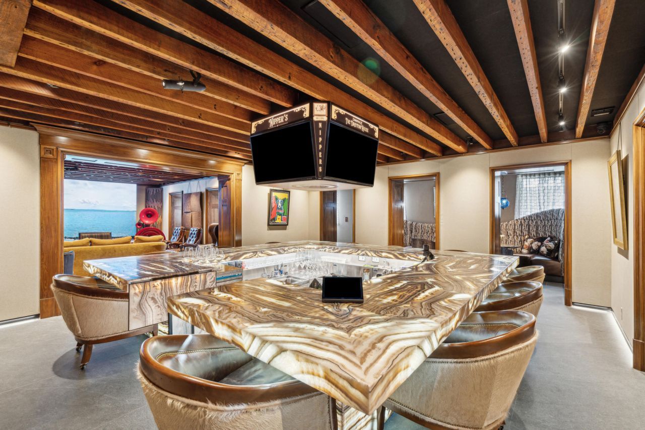 25 East Battery Street Photo 82