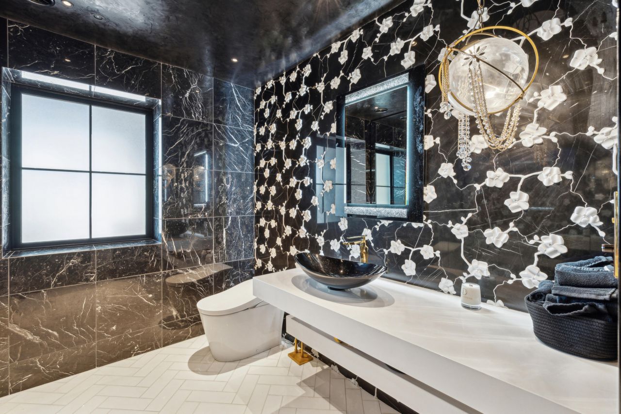 25 East Battery Street Photo 98