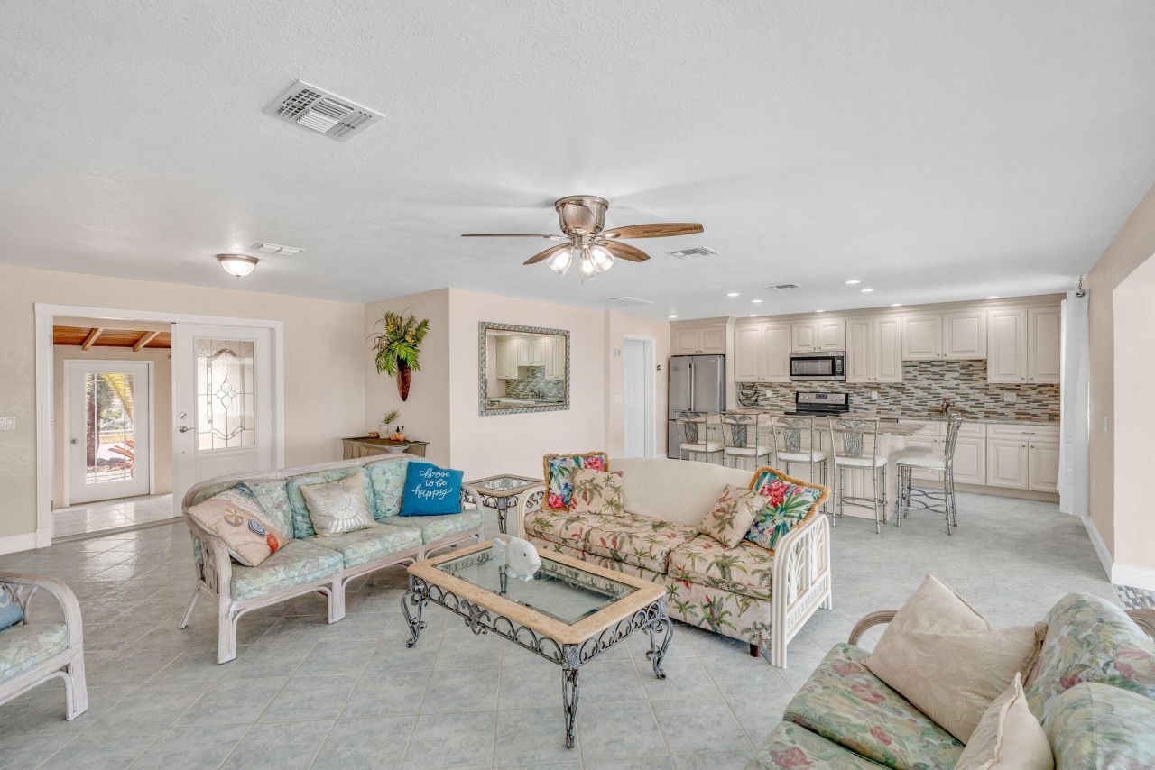 1607 Sunrise Drive, Big Pine Key, FL 33043 Photo