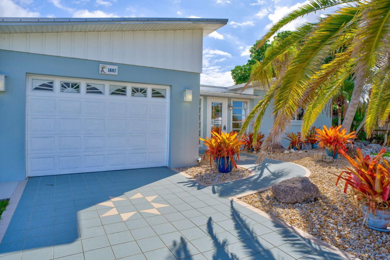 1607 Sunrise Drive, Big Pine Key, FL 33043 Photo