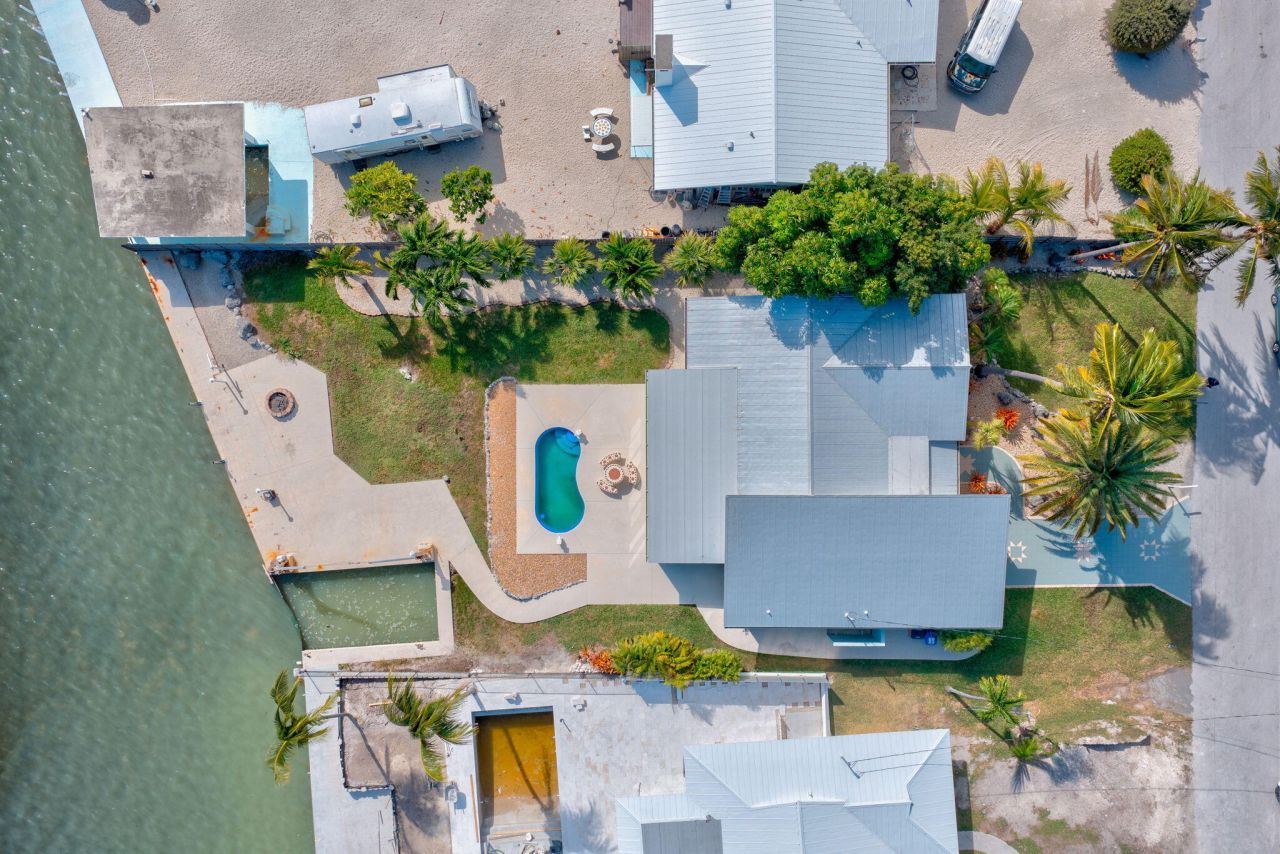 1607 Sunrise Drive, Big Pine Key, FL 33043 Photo