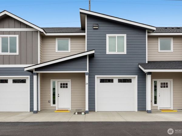 370 Ivy Street NE, Unit E24, Ephrata, WA 98823