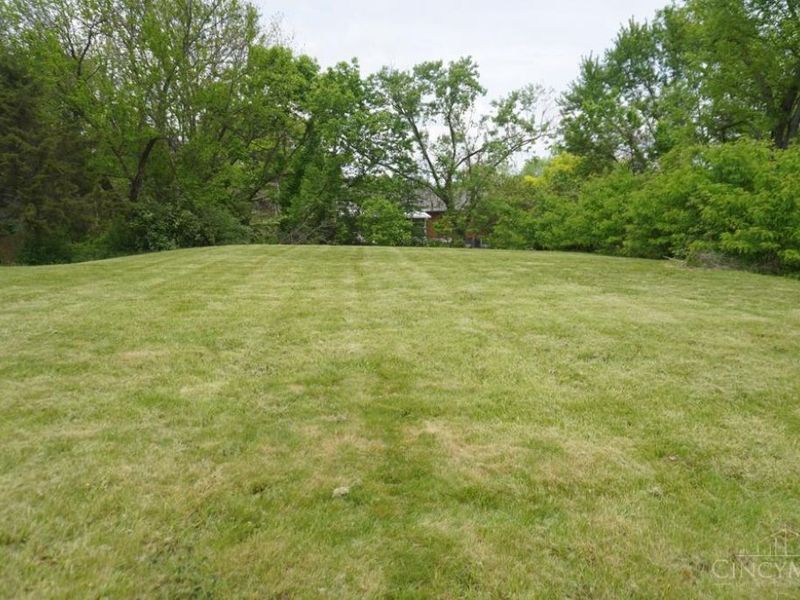 888 W Kemper Road, Forest Park, OH 45240 Photo 3