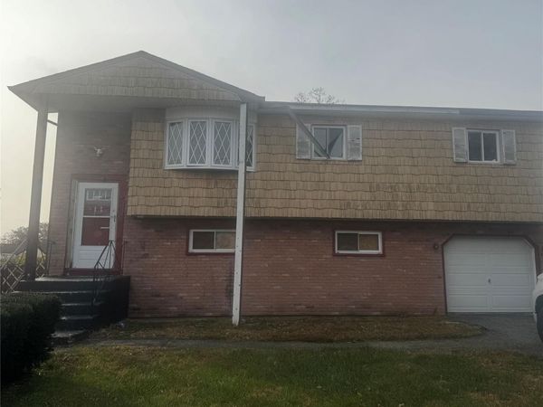 4 S 21st Street, Wyandanch, NY 11798