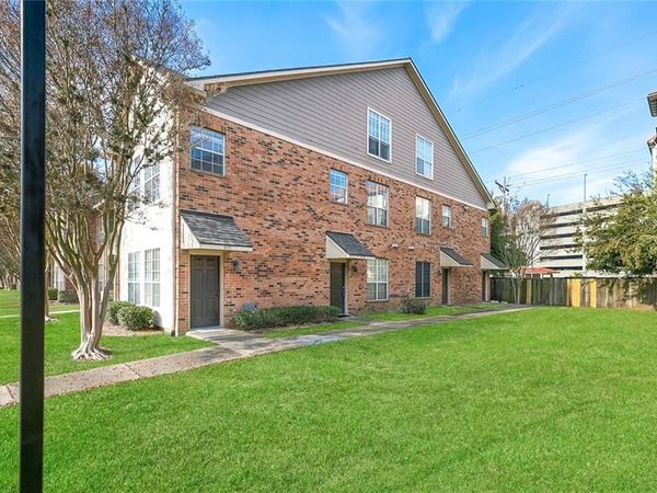 710 E BOYD Drive, Unit 906, Baton Rouge, LA 70808