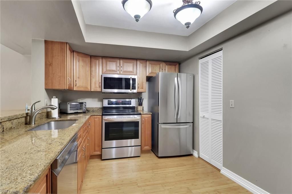 800 Meadowland Dr, Unit H, Naples, FL 34108 Photo