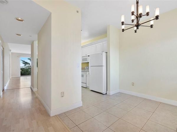 7765 Yardley Dr, Unit 403, Fort Lauderdale, FL 33321