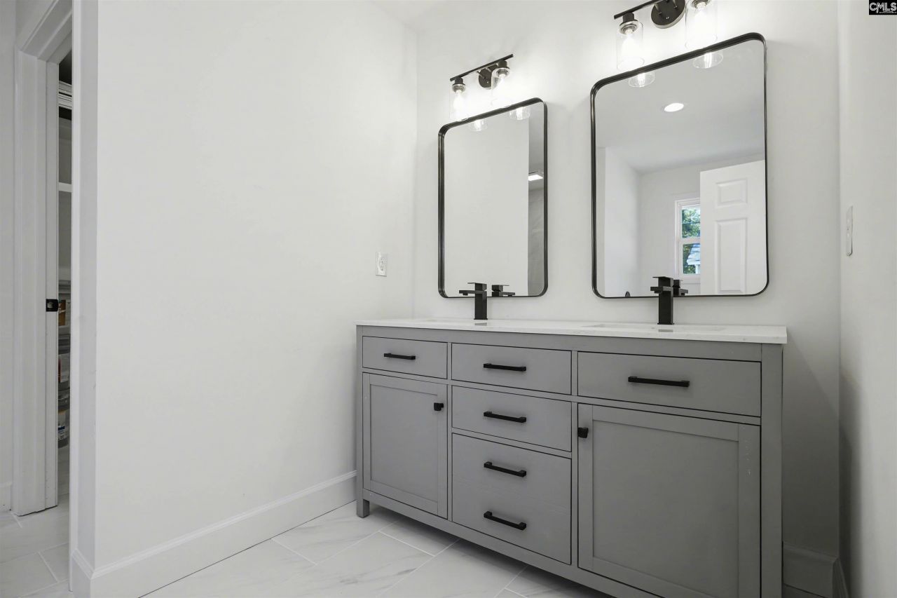 1506 S Kilbourne Road  Photo 15