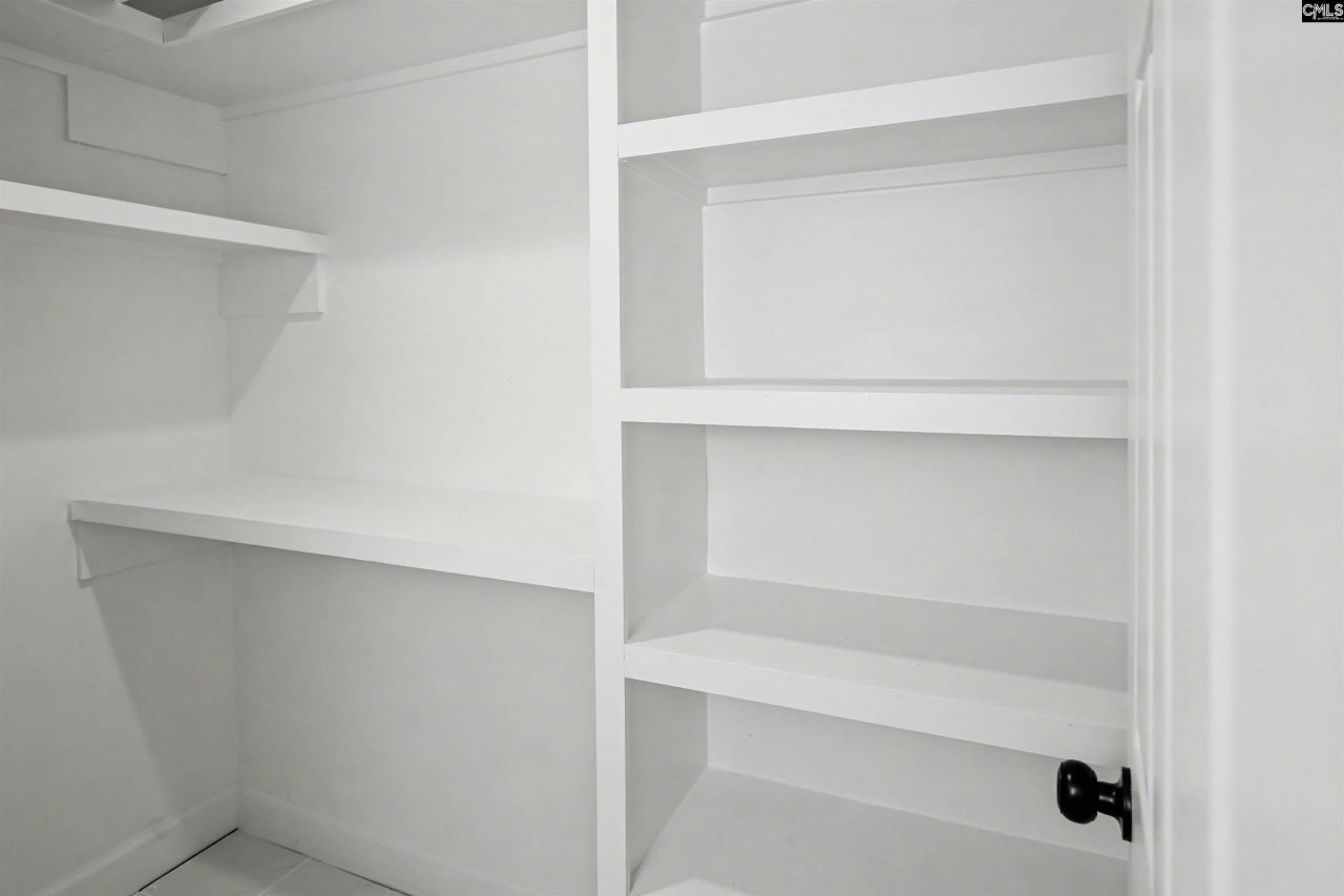 1506 S Kilbourne Road  Photo 16