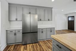 1506 S Kilbourne Road  photo 4