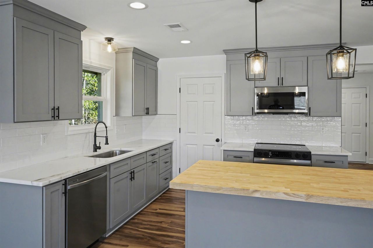 1506 S Kilbourne Road  Photo 8