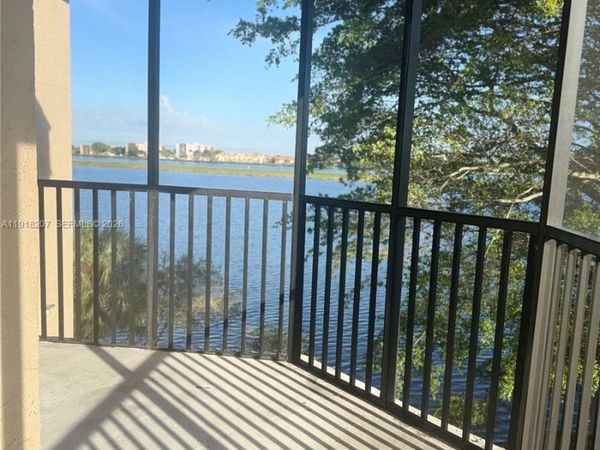 605 Ives Dairy Rd, Unit 306-7, Miami, FL 33179