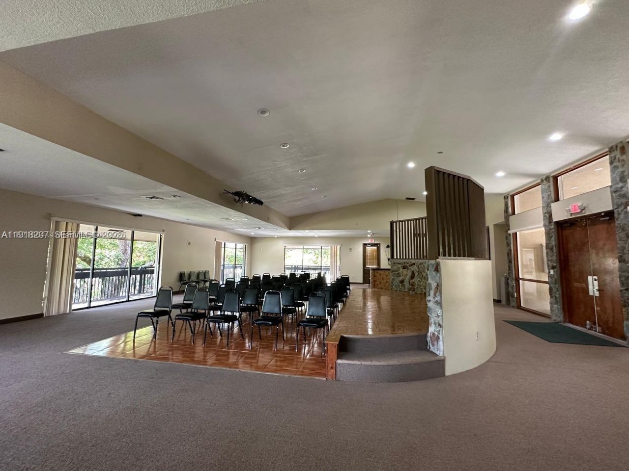 605 Ives Dairy Rd, Unit 306-7, Miami, FL 33179 Photo