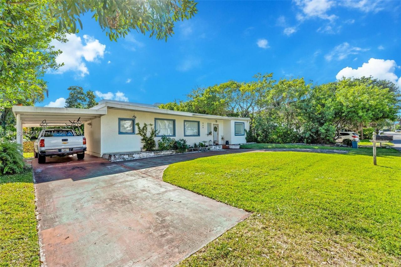 242 189th St, Sunny Isles Beach, FL 33160 Photo