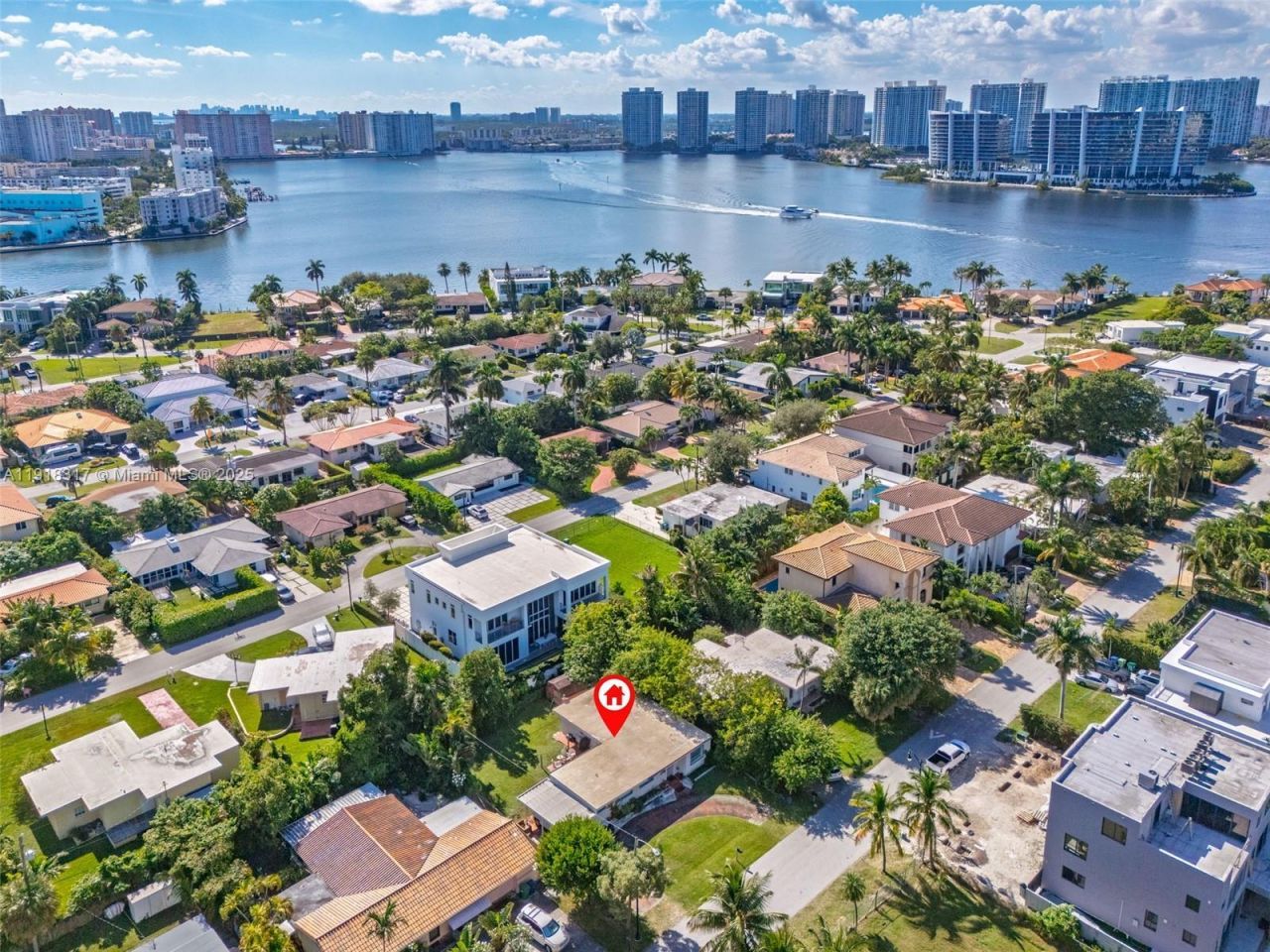 242 189th St, Sunny Isles Beach, FL 33160 Photo