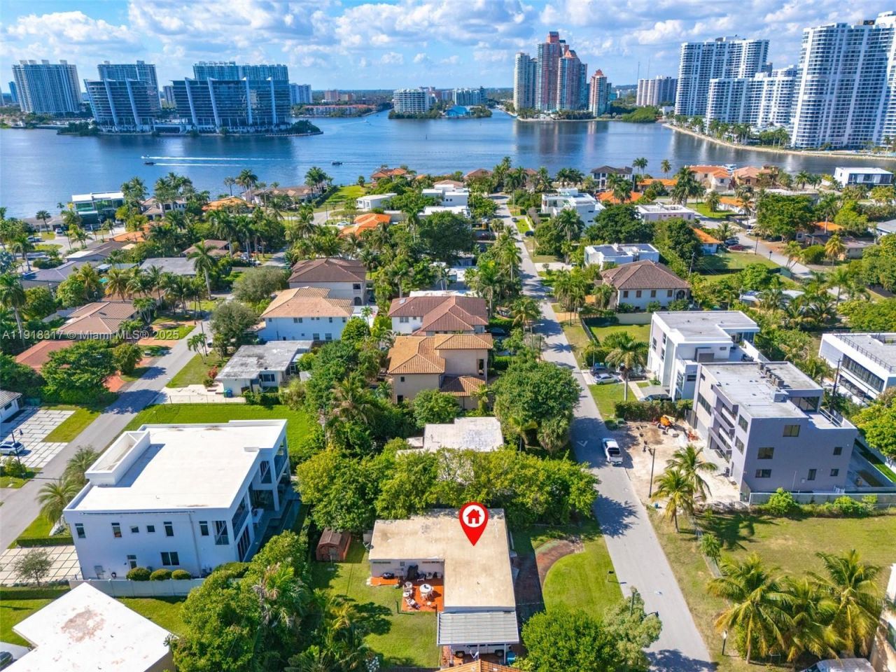 242 189th St, Sunny Isles Beach, FL 33160 Photo