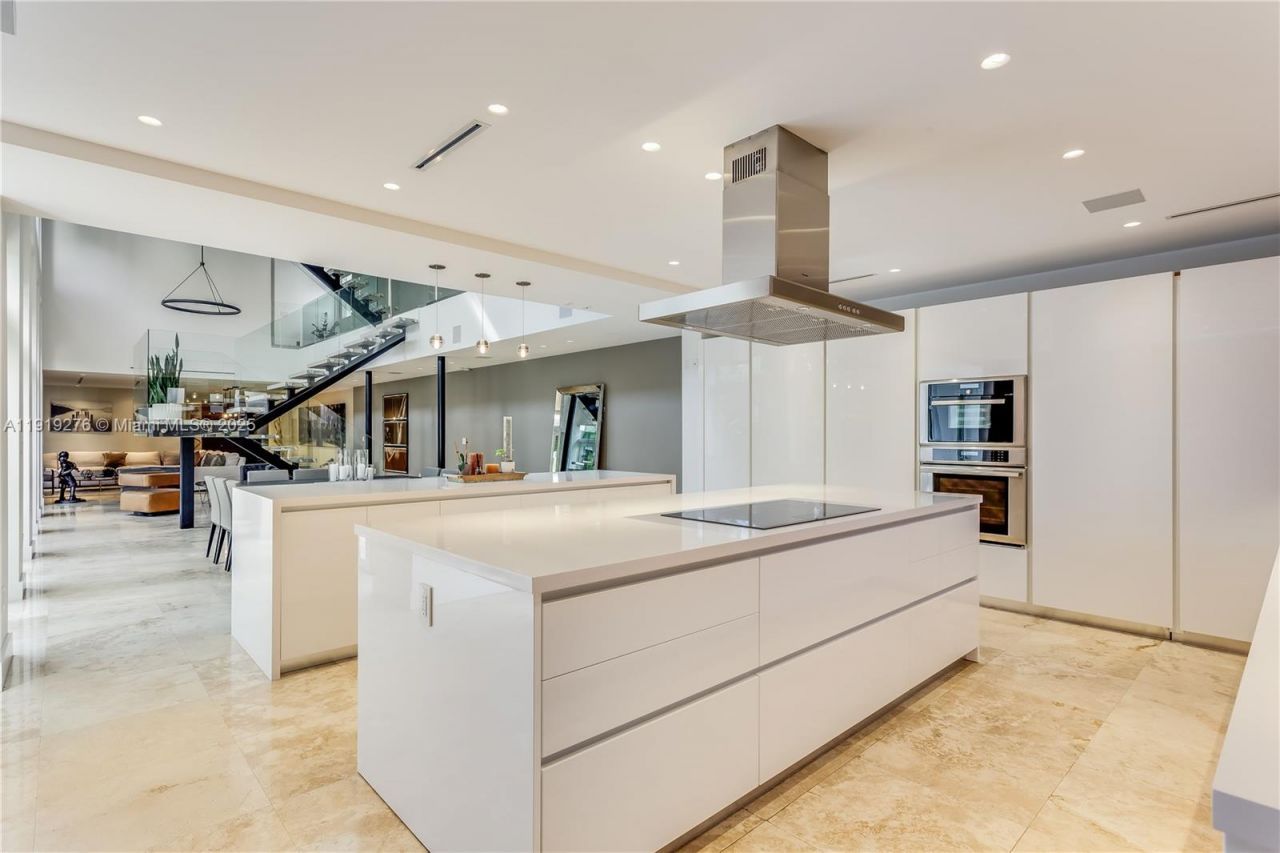 Please Call For Address, Miami, FL 33133 Photo