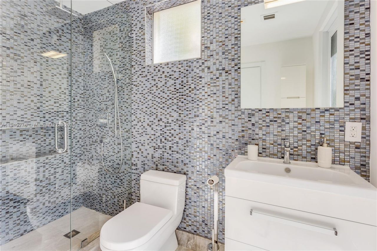 Please Call For Address, Miami, FL 33133 Photo