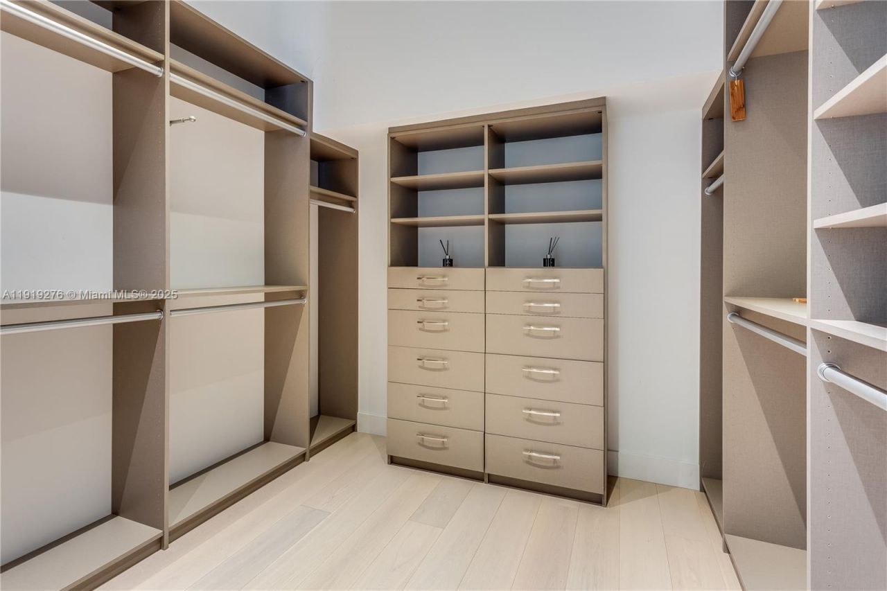 Please Call For Address, Miami, FL 33133 Photo