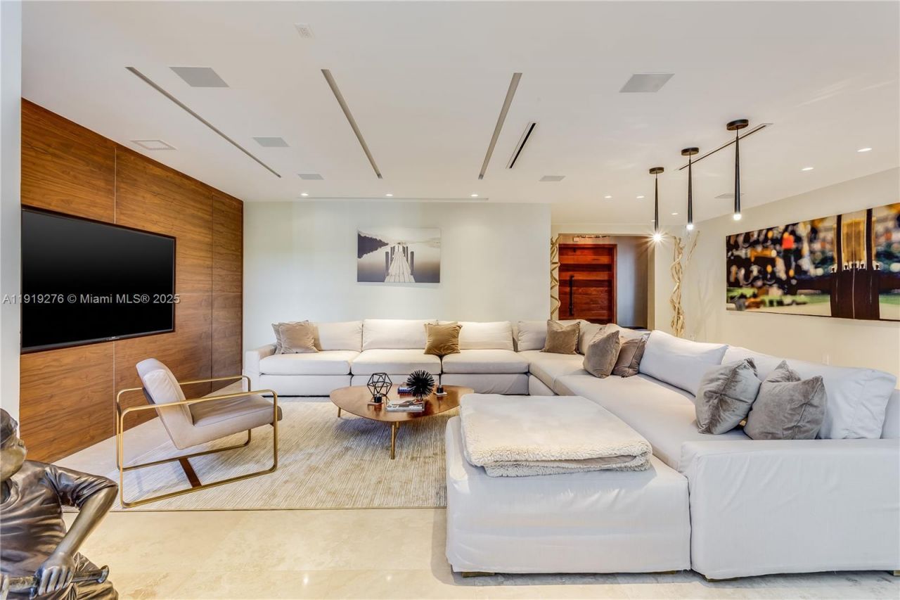 Please Call For Address, Miami, FL 33133 Photo