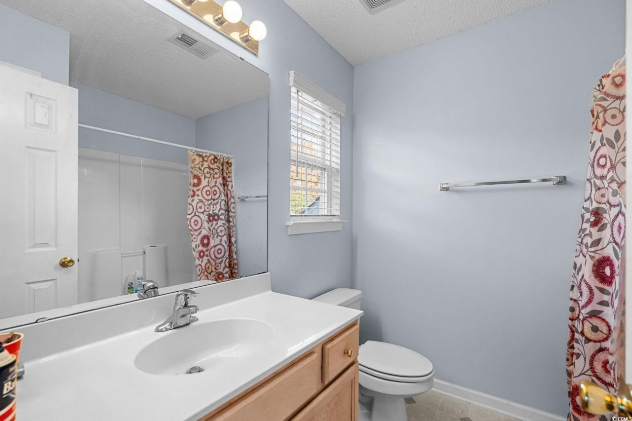 564 Uniola Dr. Photo 29