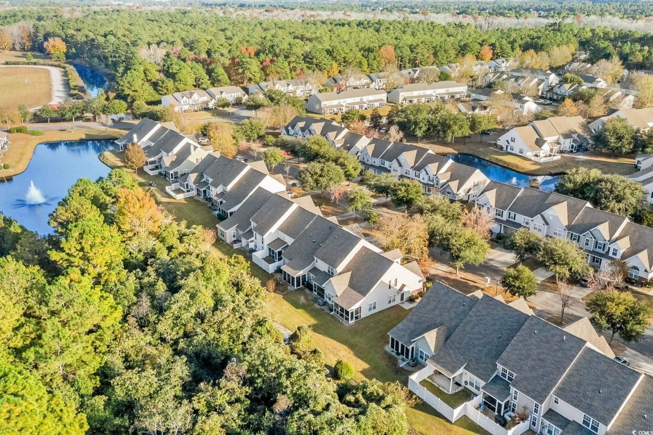 564 Uniola Dr. Photo 36