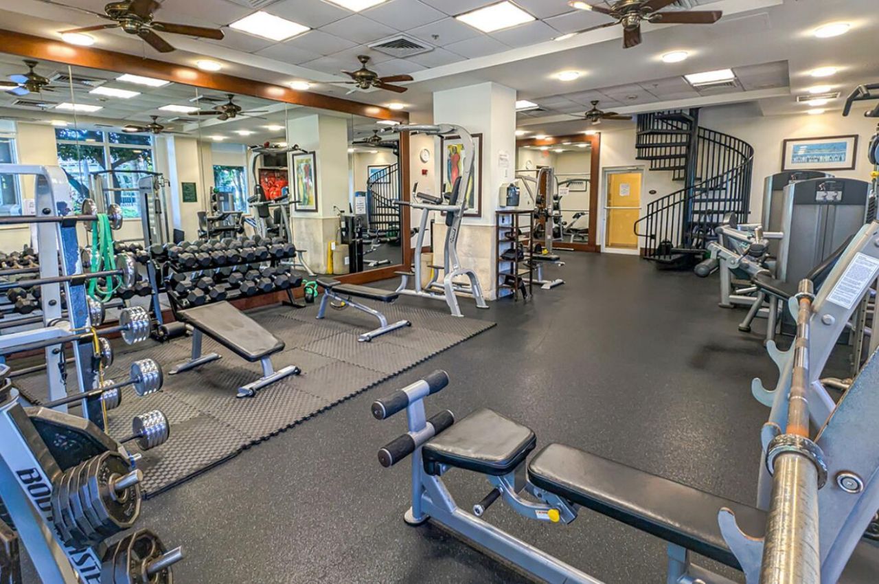 19501 W Country Club Drive, Unit 605, Aventura, FL 33180 Photo