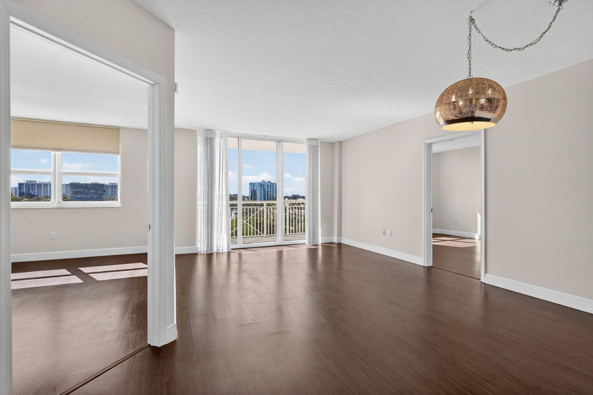 19501 W Country Club Drive, Unit 605, Aventura, FL 33180 Photo