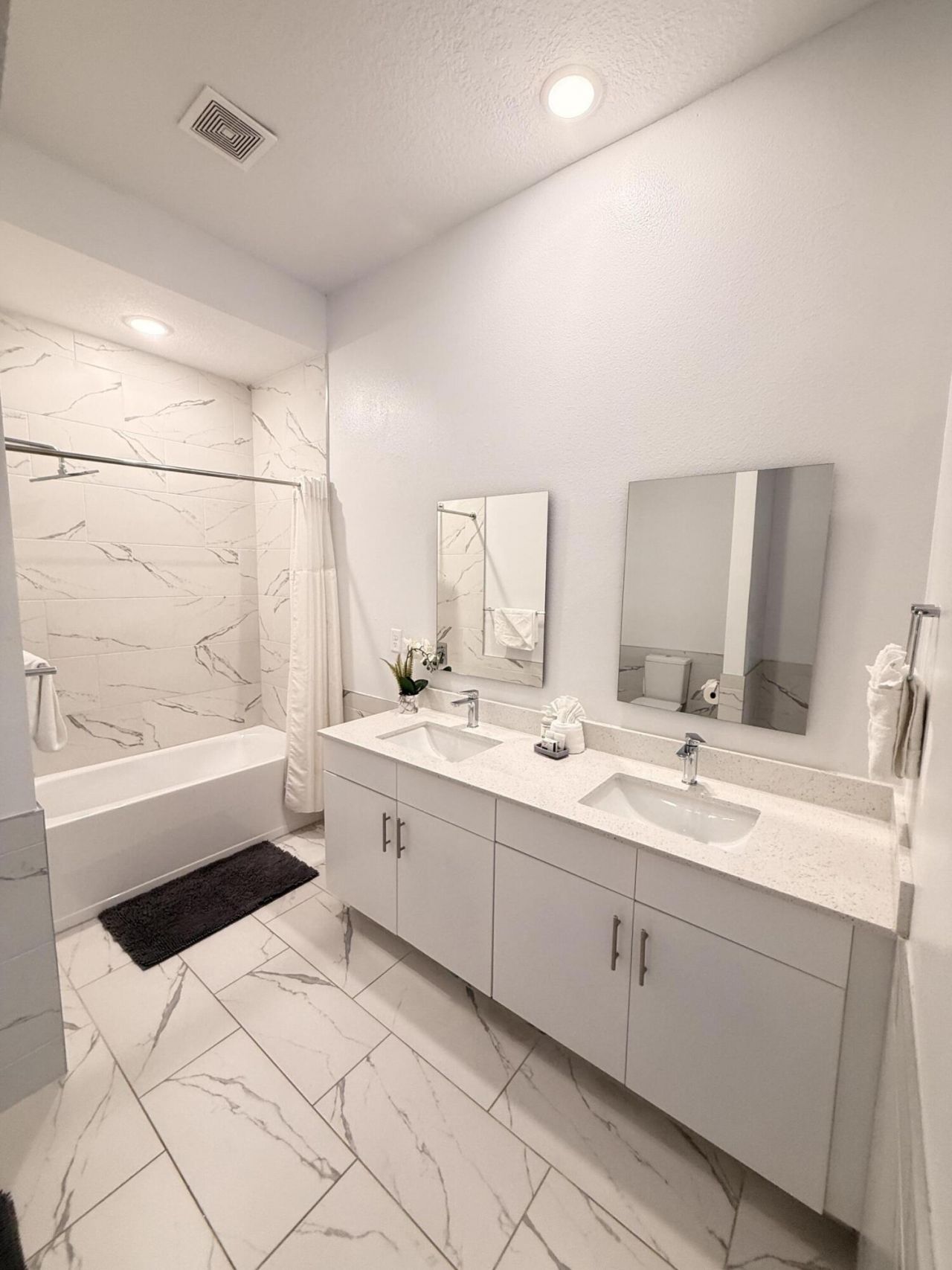 657 Trikomo Drive, Davenport, FL 33896 Photo