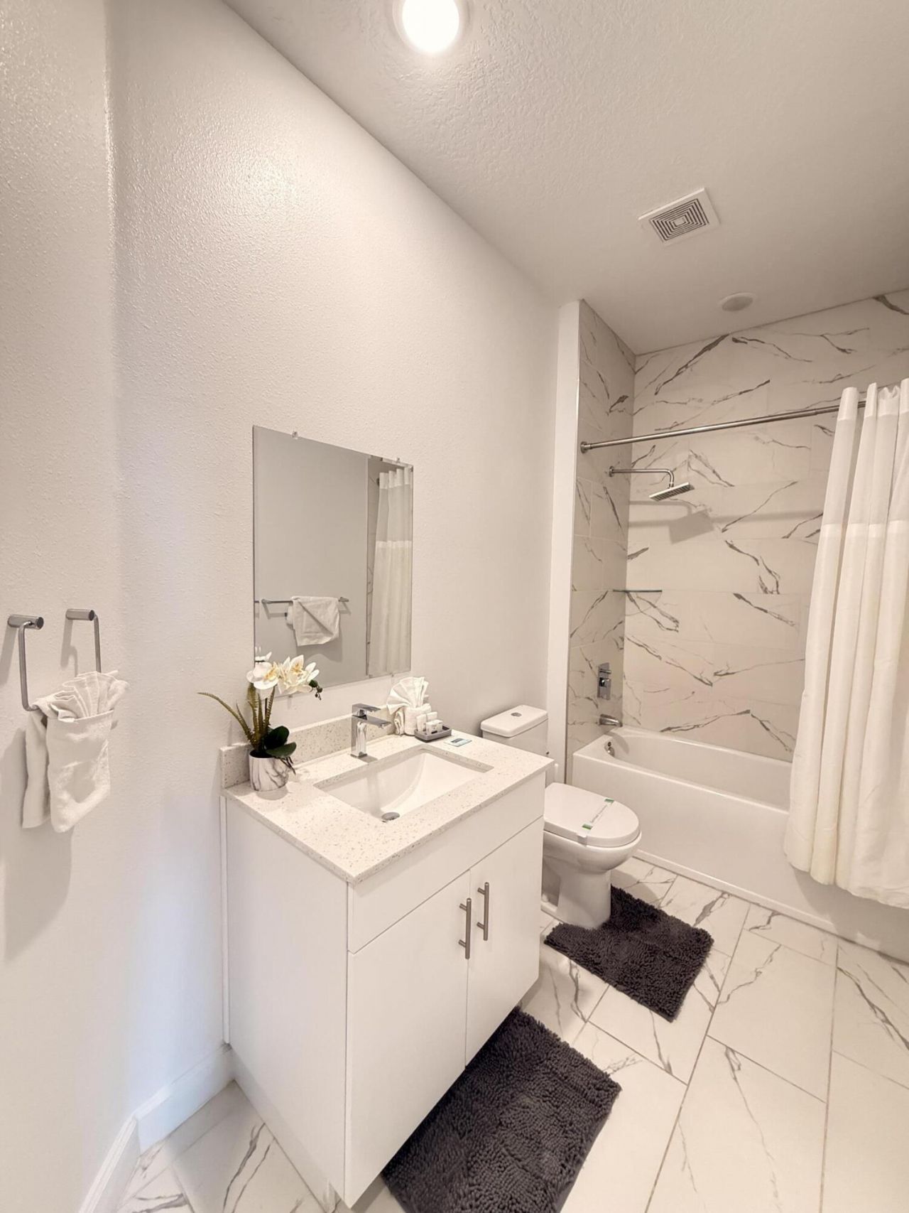 657 Trikomo Drive, Davenport, FL 33896 Photo