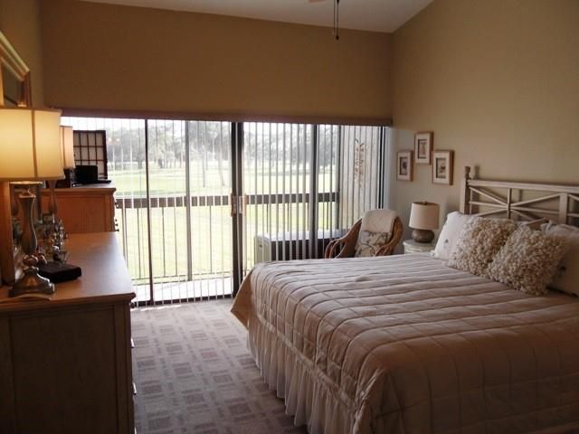 9440 Meadowood Drive, Unit 205, Fort Pierce, FL 34951 Photo