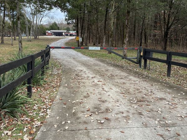 905 Chapel Hill Pike, Eagleville, TN 37060