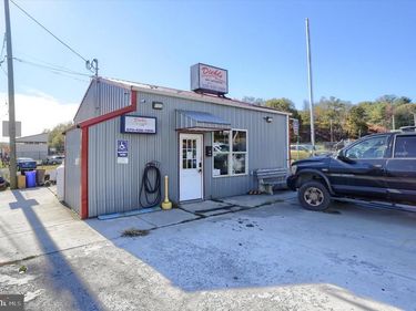 40 N 4TH STREET, SAINT CLAIR, PA 17970