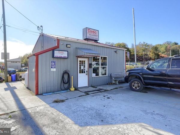 40 N 4TH STREET, SAINT CLAIR, PA 17970